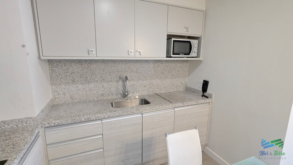 Venta de apartameto 1 dormitorio 1 baño en Cantegril zona Roosevelt Punta del Este