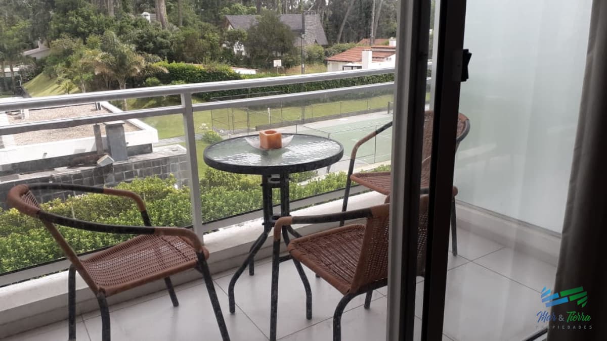 Alquilo por invierno, apartamento de un dormitorio. Roosevelt, Punta del Este