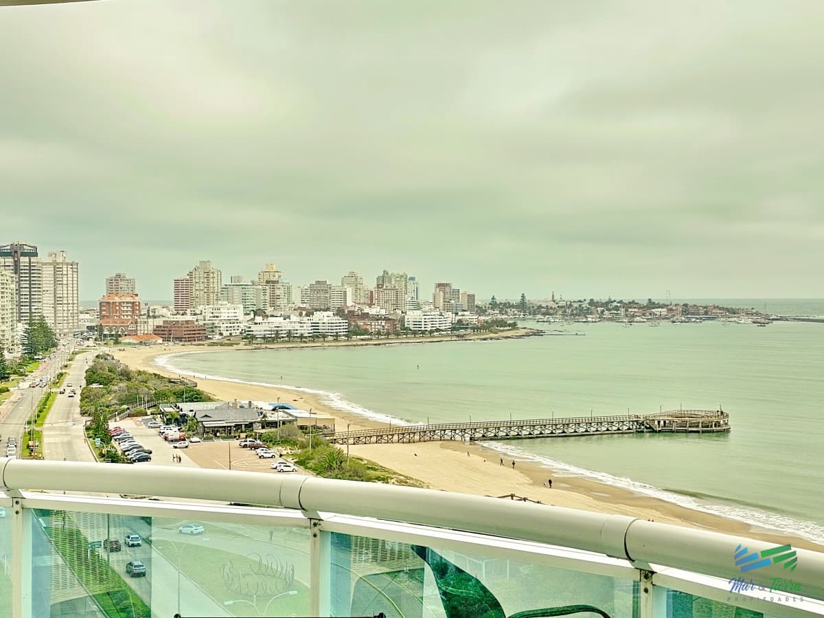 APARTAMENTO EN ALQUILER. TEMPORADA 2025, PLAYA MANSA, PUNTA DEL ESTE