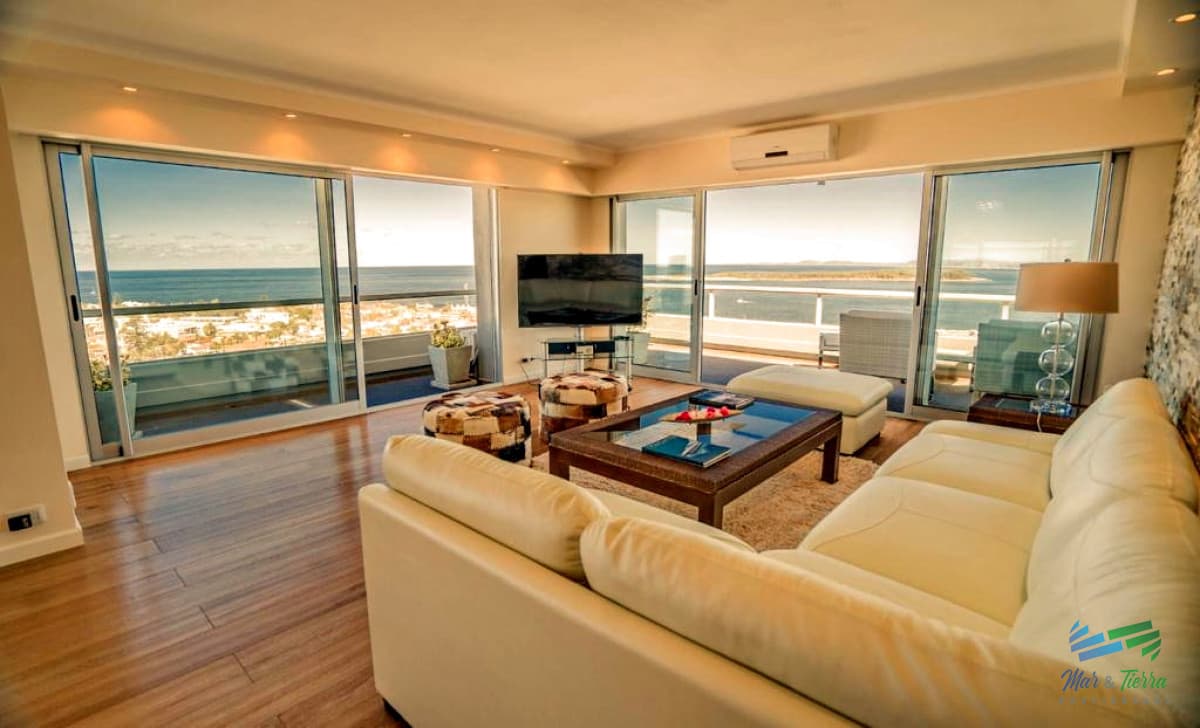 Vendo apartamento 2 dormitorios con vista al puerto en Peninsula, Punta del Este
