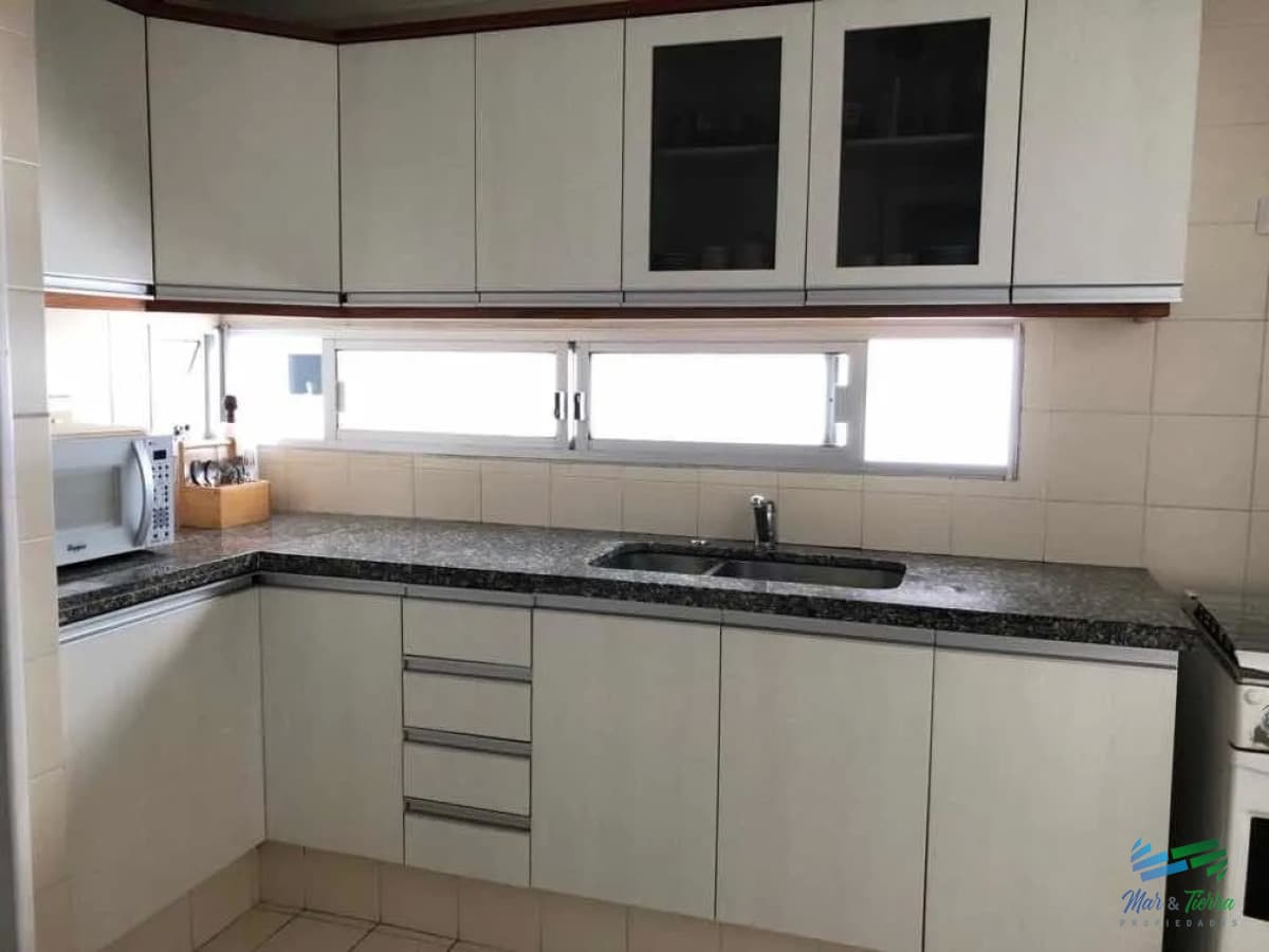 Vendo apartamento 3 dormitorios a metros de la brava, Punta del Este