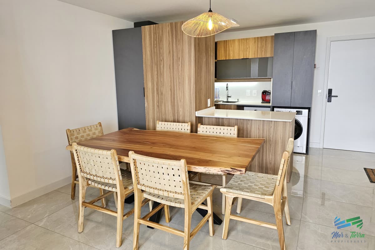 Venta de apartamento a estrenar en Punta del Este, Playa Brava