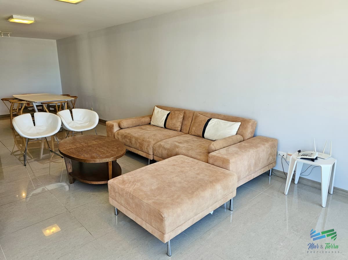 Venta de apartamento 2 dormitorios en Onix Punta del este playa Brava