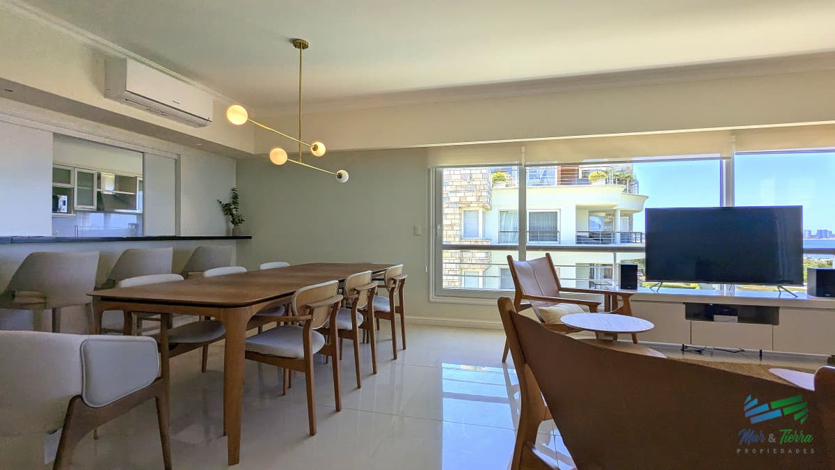 Venta de Apartamento 4 DORMITORIOS con vista al mar en VERAMANSA