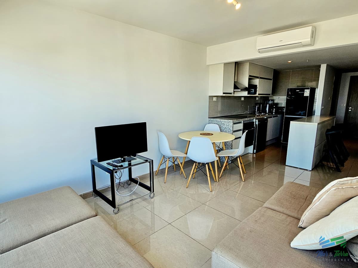 Venta de apartamento a estrenar de 1 dormitorio y medio en ONIX Punta del Este