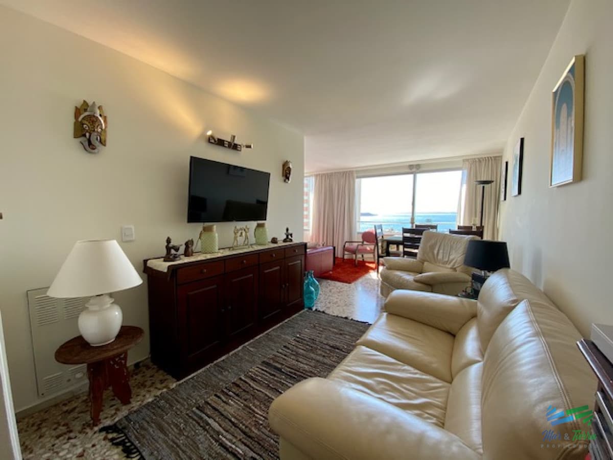 Apartamento en Punta del Este, Península, dos dormitorios, con gran vista