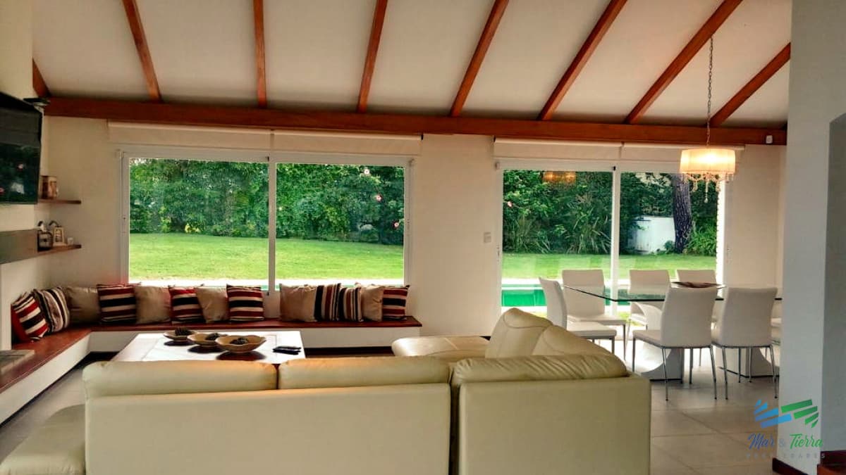 Alquiler temporada 2026, excelente casa 4 dormitorios en la mansa, Punta del Este