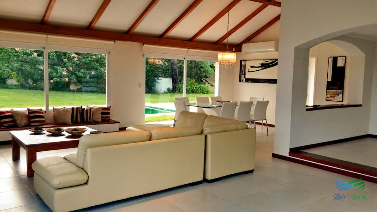 Alquiler temporada 2026, excelente casa 4 dormitorios en la mansa, Punta del Este