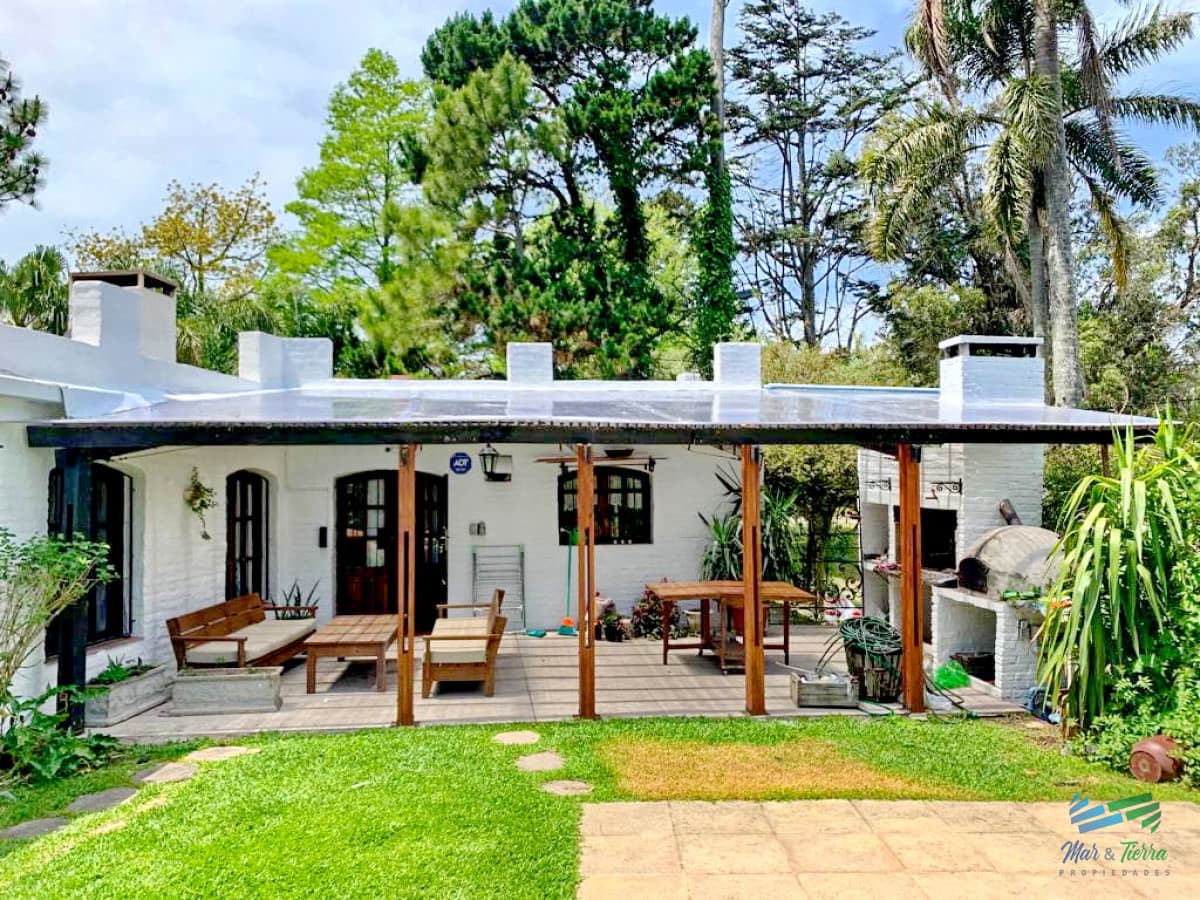 Casa en Pinares, 3 dormitorios *