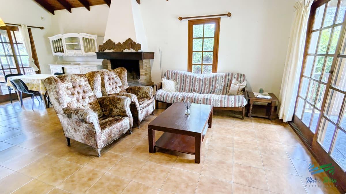 Venta de casa 3 dormitorios en barrio cantegril Punta del este, Maldonado, cerca de playa Mansa