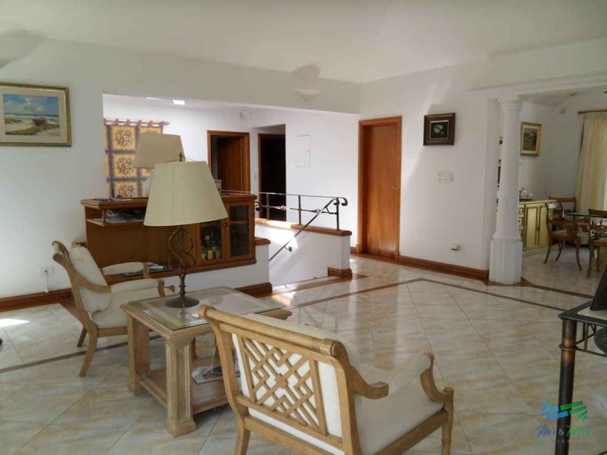 En alquiler Maravillosa casa en zona San Rafael, cuenta con ambientes amplios y luminosos.