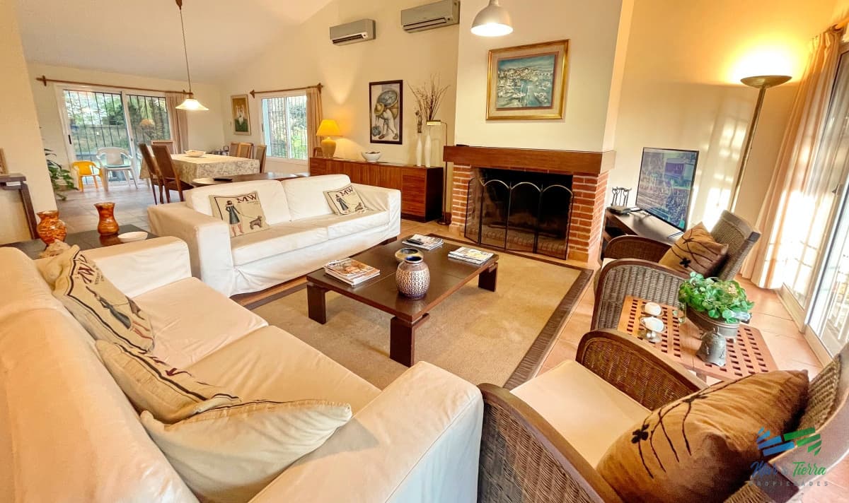 Vendo casa 5 dormitorios cerca de playa mansa, Punta del Este