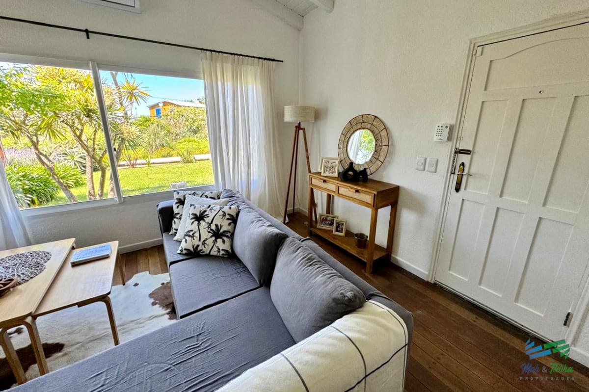 CASA DISPONIBLE ALQUILER TEMPORADA, CAPACIDAD PARA 6 PERSONAS, MUY CERCA DE LA PLAYA.