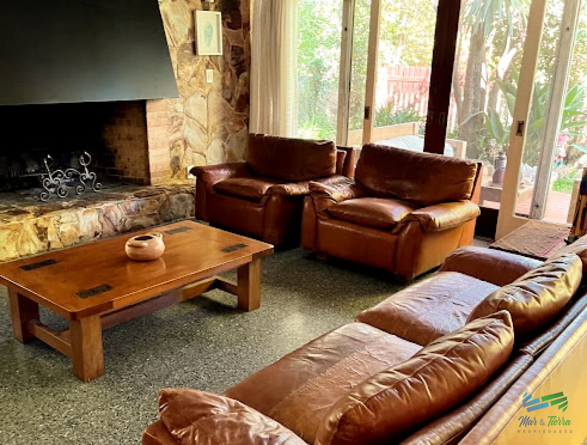 CASA EN LA MANSA, DISPONIBLE ALQUILER TEMPORADA, TRES DORMITORIOS.