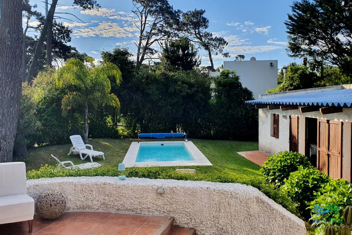 CASA ALQUILER DE VERANO, 3 DORMITORIOS, PISCINA CLIMATIZADA, PINARES, PUNTA DEL ESTE