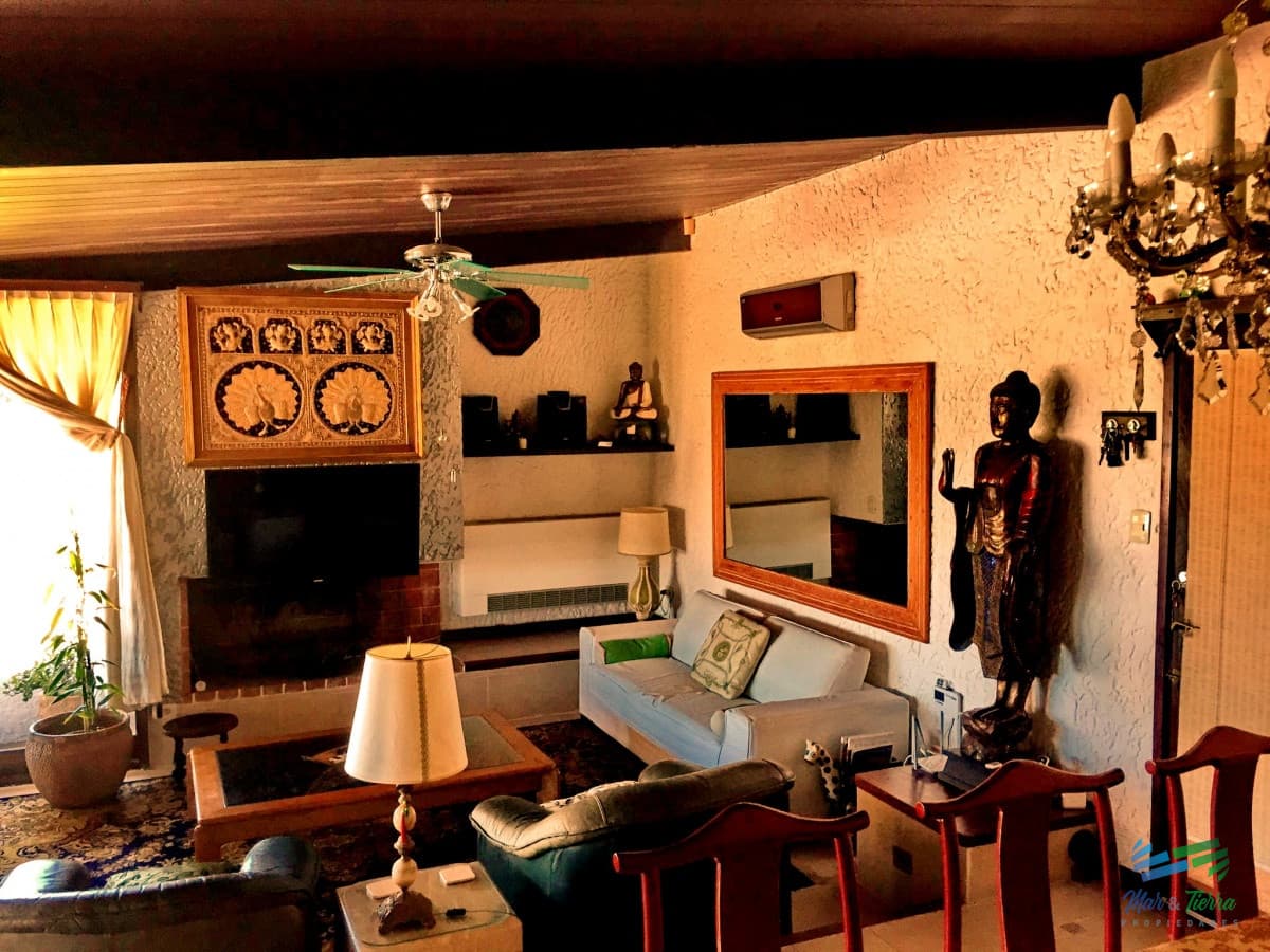 Casa en Pinares, 5 dormitorios *