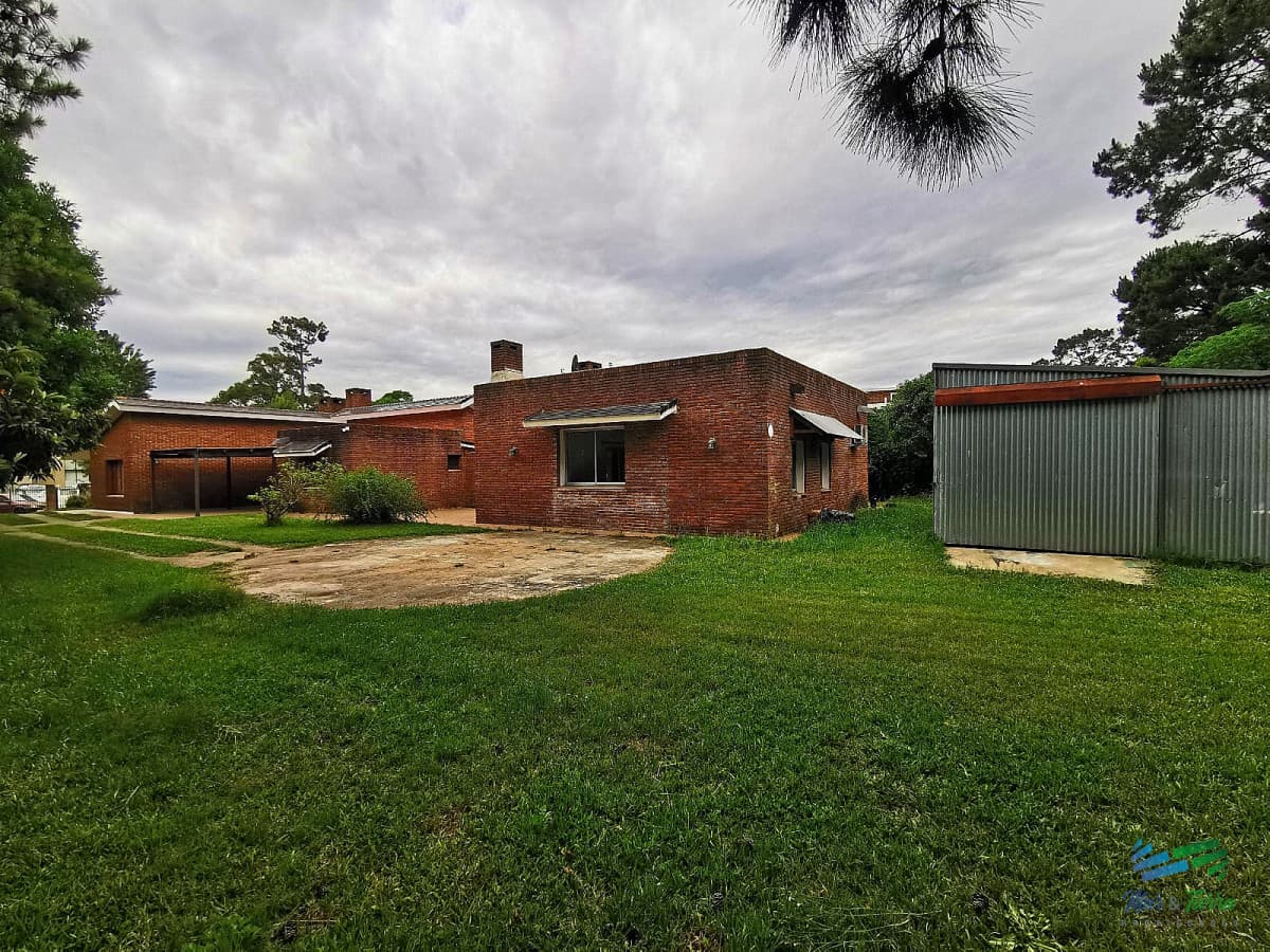 Venta de casa zona Avenida Cordoba Punta del este Maldonado