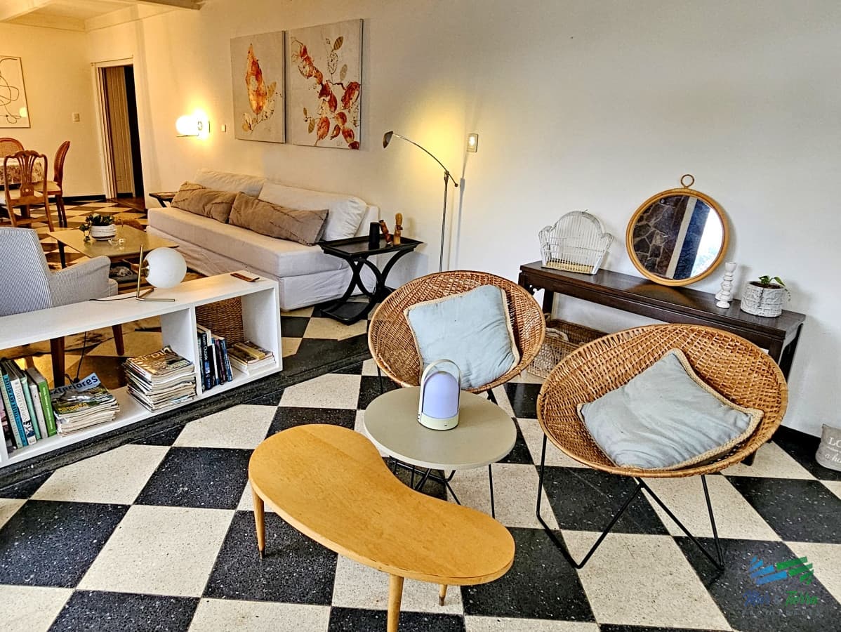 CASA EN ALQUILER, 4 DORMITORIOS Y PISCINA CLIMATIZADA, ZONA COLEGIOS, PUNTA DEL ESTE