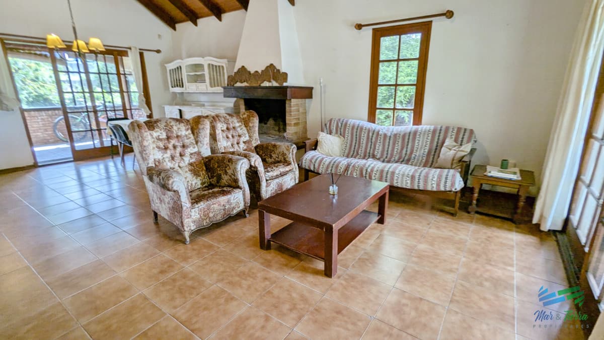 Venta de casa 3 dormitorios en barrio cantegril Punta del este, Maldonado, cerca de playa Mansa