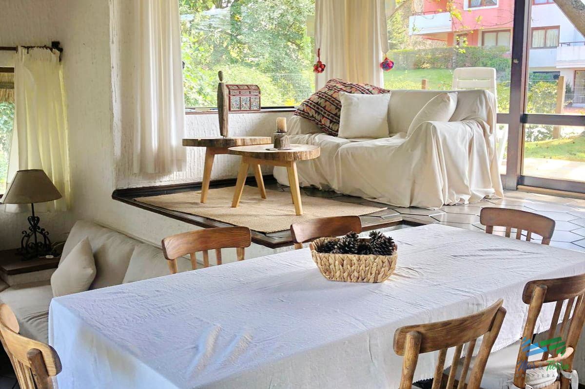 Excelente casa zona RIncón del Indio.
