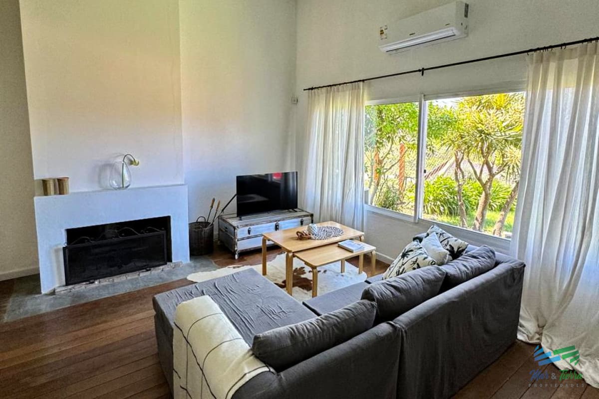 CASA DISPONIBLE ALQUILER TEMPORADA, CAPACIDAD PARA 6 PERSONAS, MUY CERCA DE LA PLAYA.