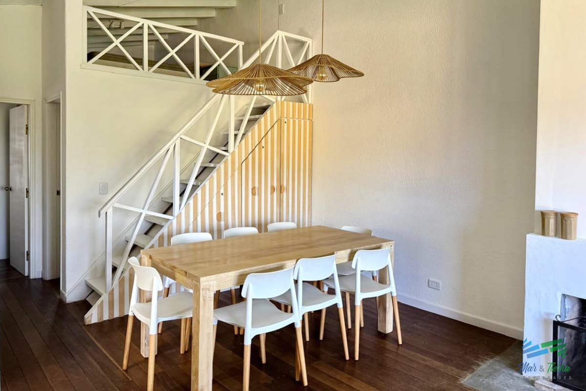 CASA DISPONIBLE ALQUILER TEMPORADA, CAPACIDAD PARA 6 PERSONAS, MUY CERCA DE LA PLAYA.