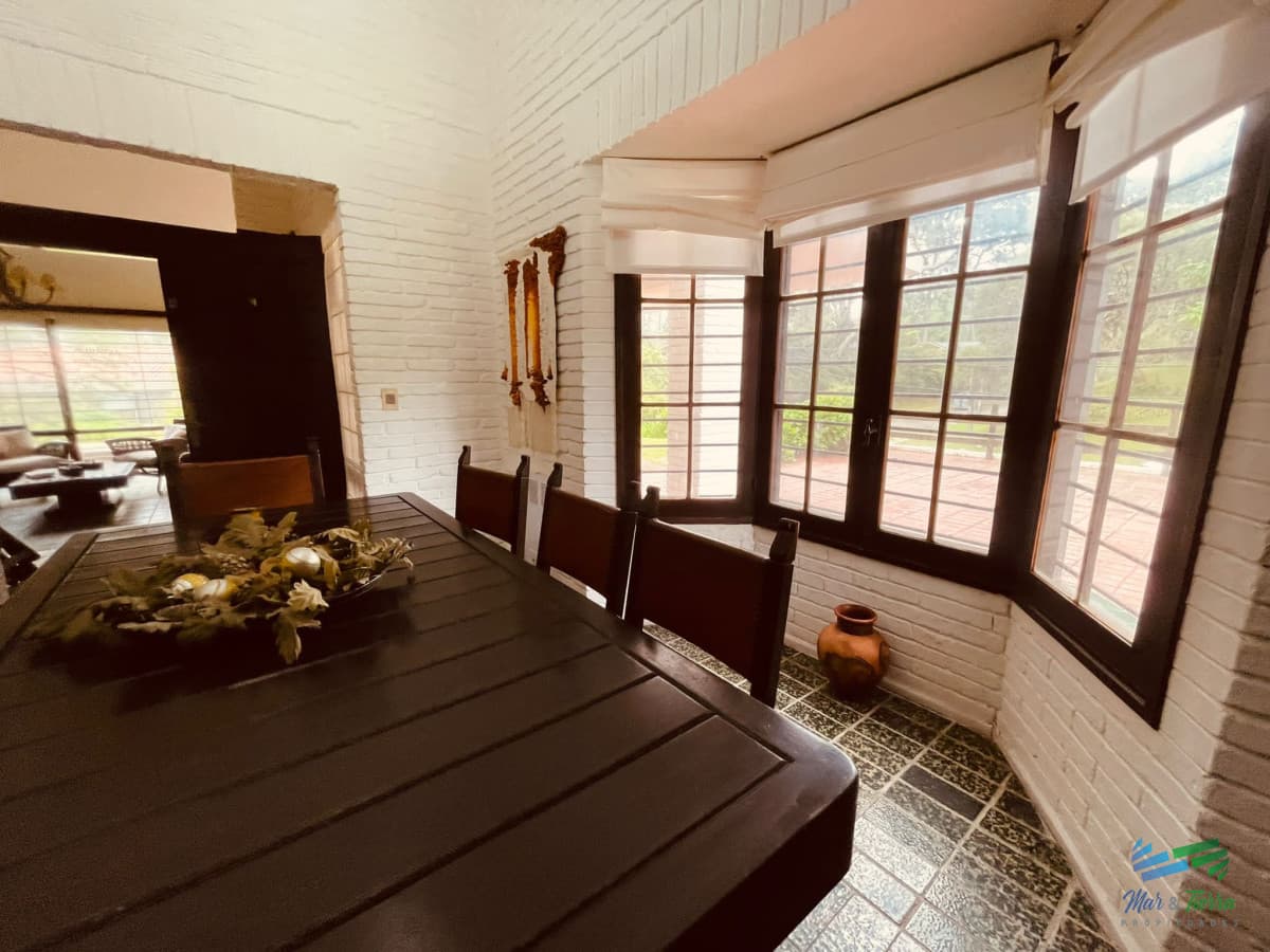 Alquilo casa 4 dormitorios con pisicna en playa mansa, Punta del Este