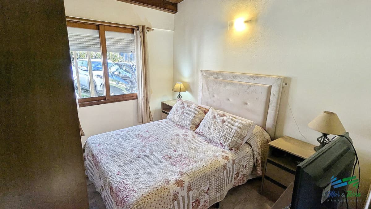 Venta de casa de 2 dormitorios, un baño en La Bota, El Chorro