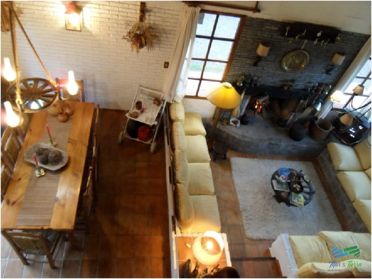 Se alquila casa de 4 dormitorios en Pinares, Punta del Este.