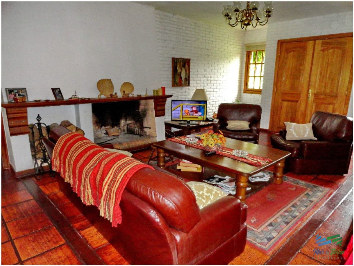Casa en Mansa, 4 dormitorios *