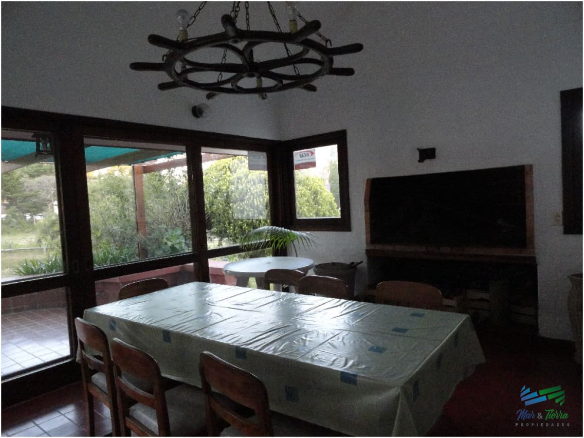 Vendo casa 5 dormitorios con piscina en San Rafael, Punta del Este