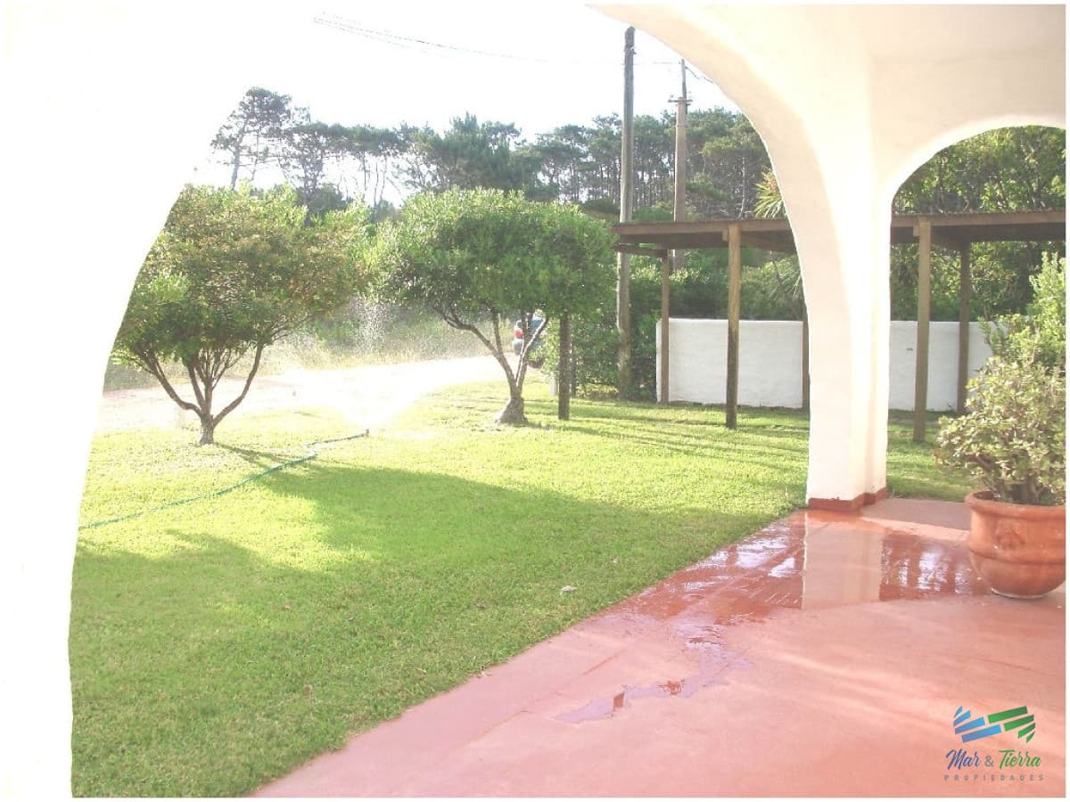 En alquiler.. Muy lindo Chalet en San Rafael a 100 ms del mar!!!