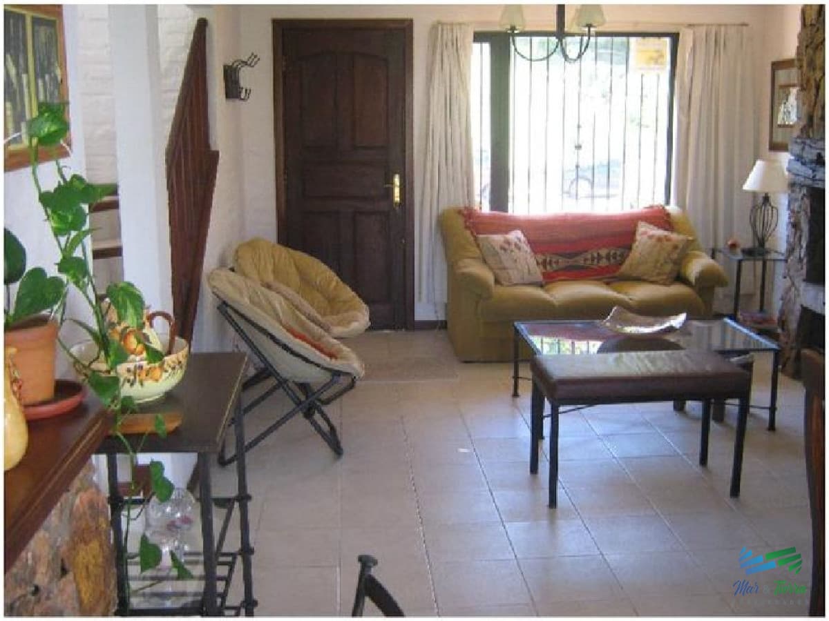 Casa en Montoya, 3 dormitorios *
