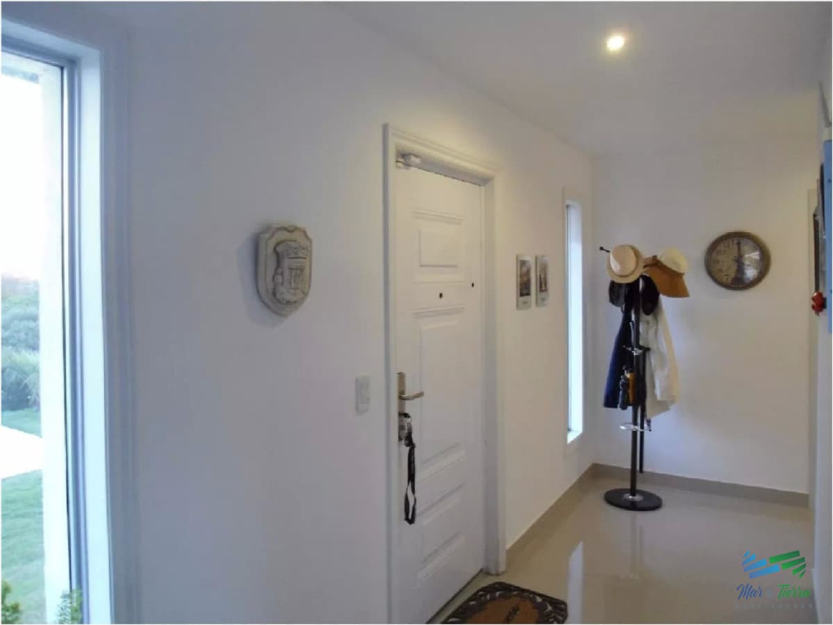Casa en venta, zona de Laguna del Sauce.  Cuenta con dos dormitorios.