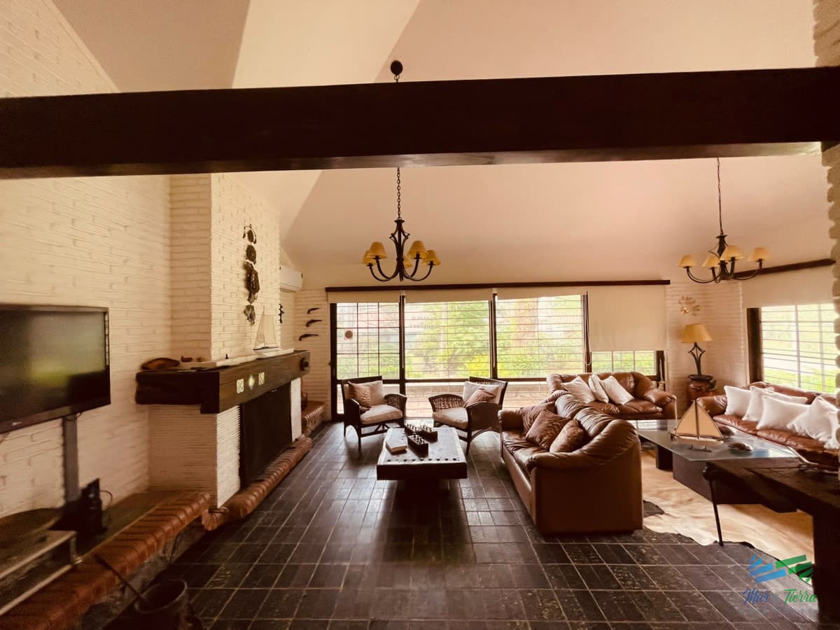 Alquilo casa 4 dormitorios con pisicna en playa mansa, Punta del Este