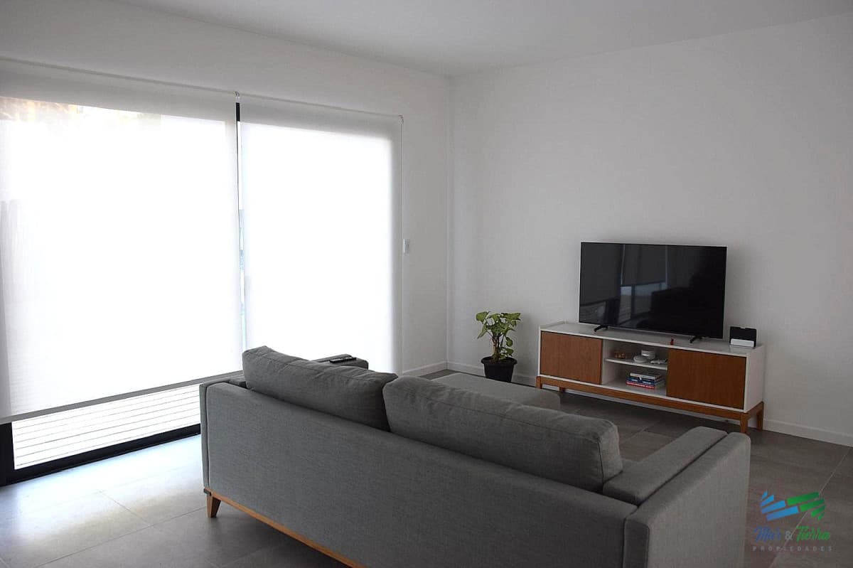 En Venta casa de 2 dormitorios en Parque Burnett, Punta del este