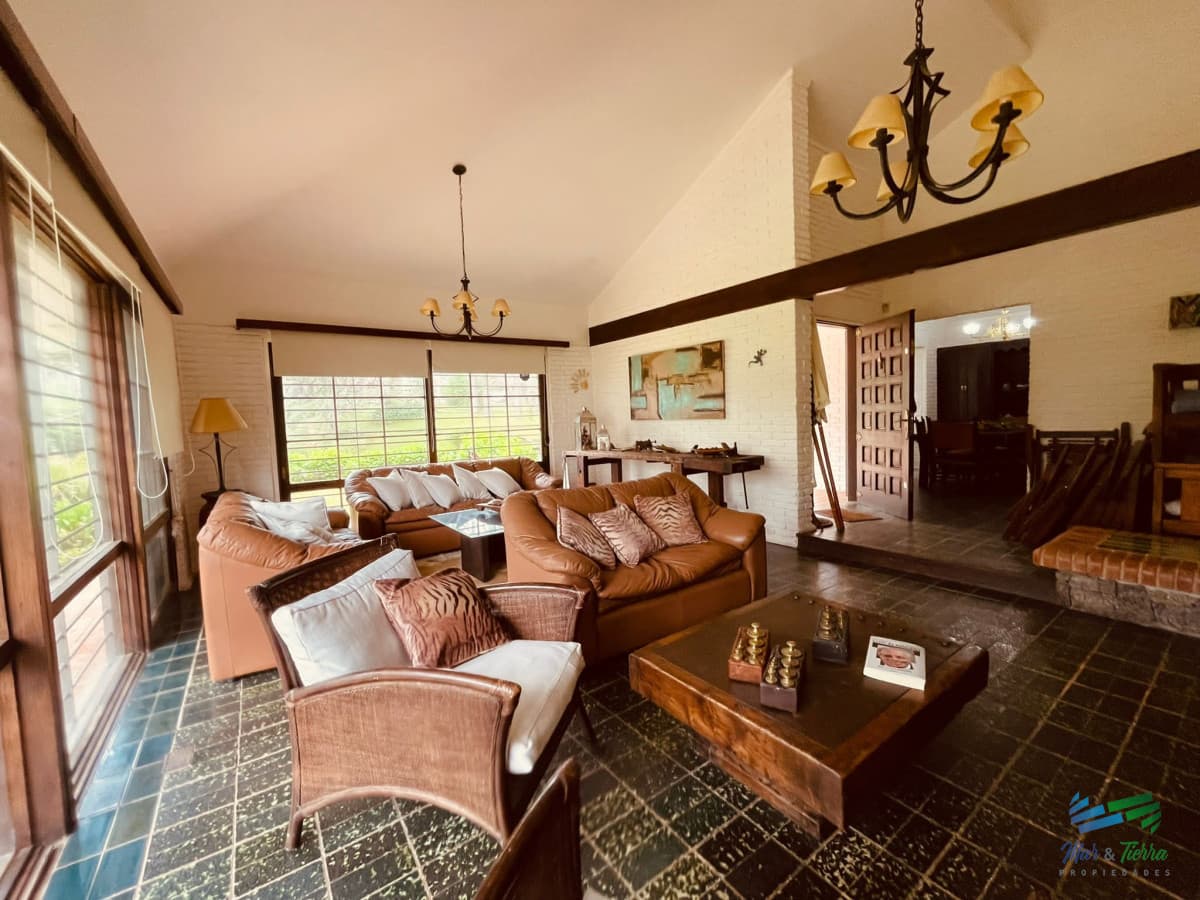 Alquilo casa 4 dormitorios con pisicna en playa mansa, Punta del Este