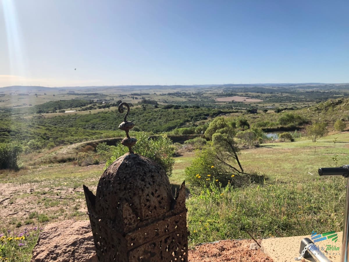Bajo de Precio ! Chacra 5 Has con casa y las mejores vistas de las sierras a 50 minutos de Punta !