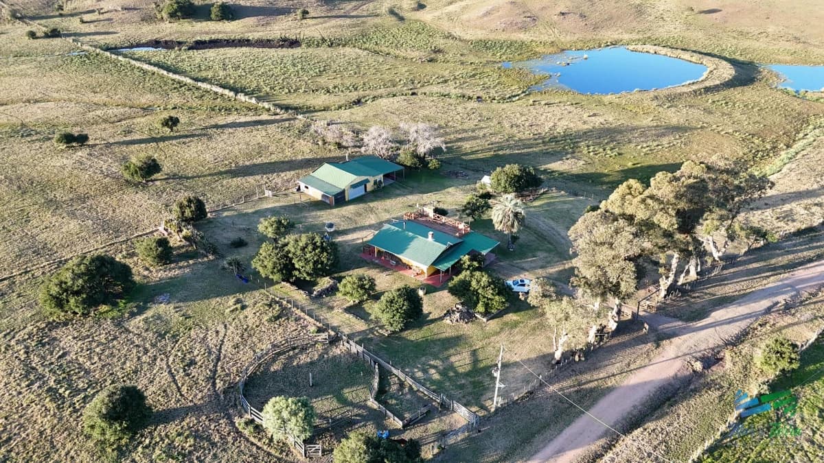 Bajo de Precio !!! Casa de campo en serio, son 5 hectáreas de paz, tranquilidad y muy bien ubicada ! Fianciado hasta 6 años o Permuta chica !