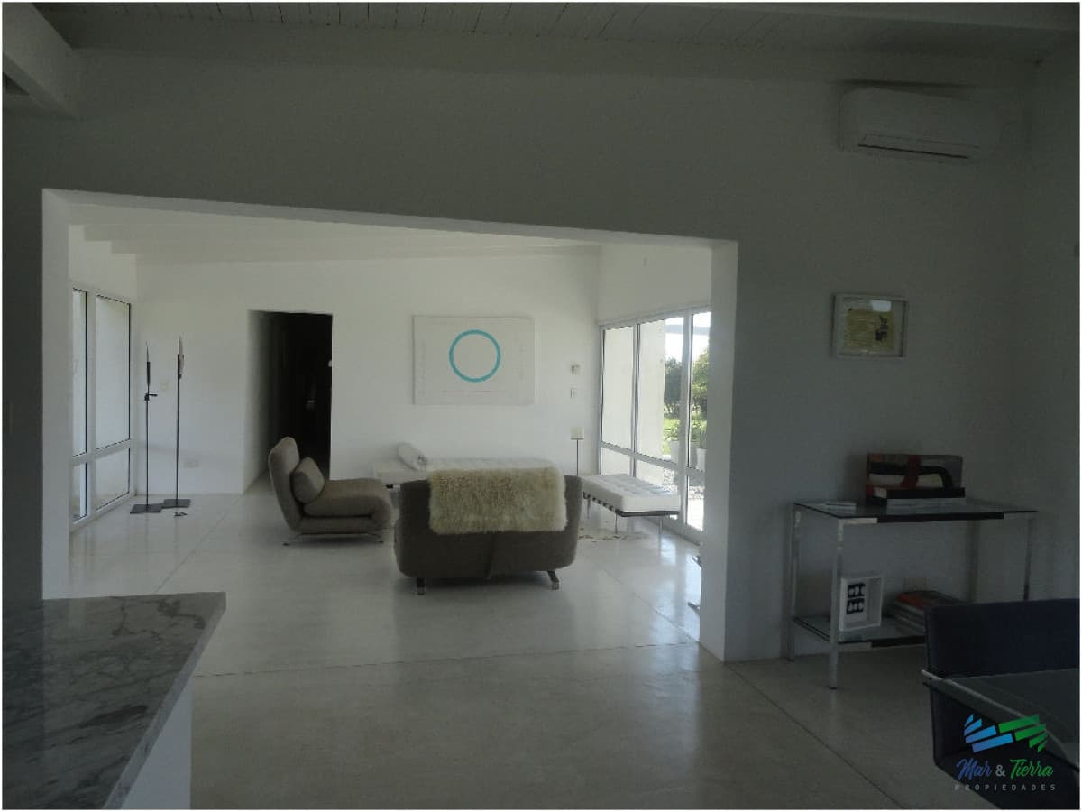 En venta casa en chacra barrio privado El Quijote, La Barra, Punta del Este