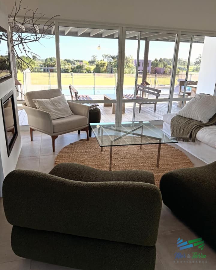 En venta casa en chacra barrio privado El Quijote, La Barra, Punta del Este