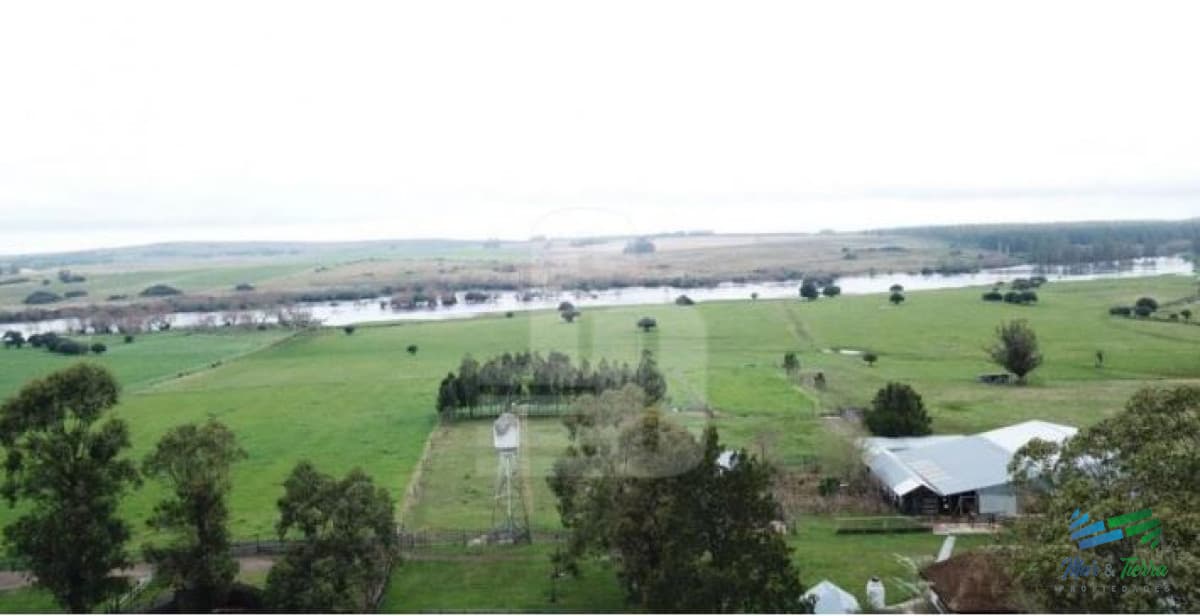 El Establecimiento Rural mas completo de Pueblo Edén y se vende a portera cerrada !