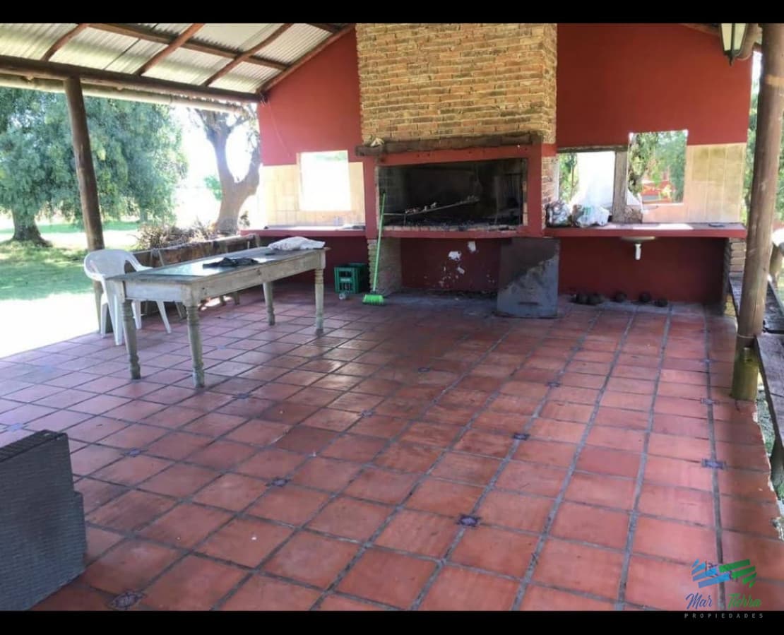 Espectacular campo chico ! si buscas un refugio para el recreo y disfrutar de la naturaleza no te pierdas de esta oportunidad !