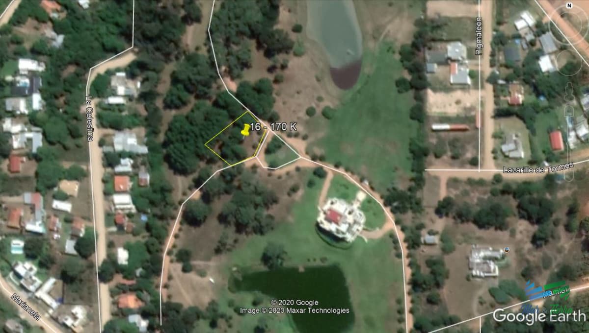 Venta de terreno de 944 m2 en playa Mansa parada 40 Punta del Este