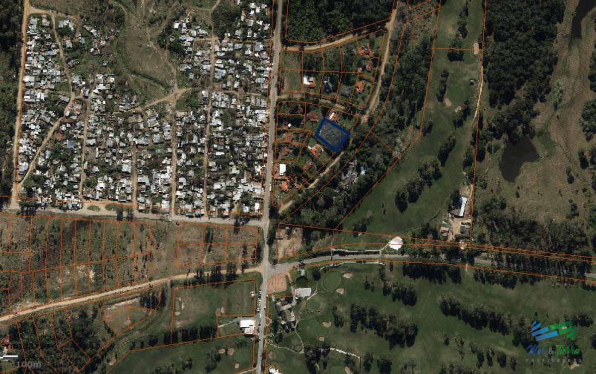 Venta de terreno en el Golf Punta del Este