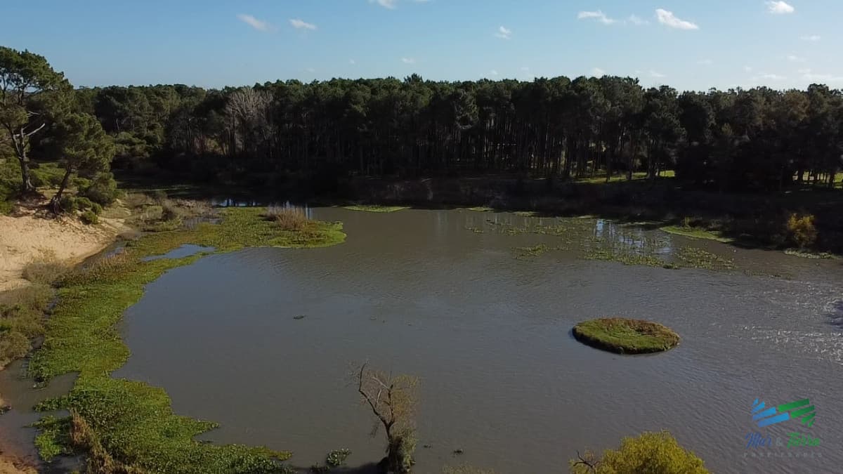Venta de terreno en club del lago próximo a la Laguna del Sauce