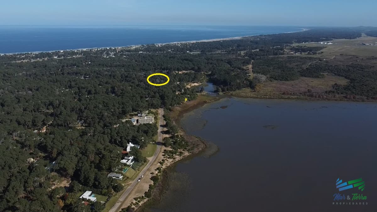 1542 M2 de terreno excelente entorno y de fácil acceso en club del lago