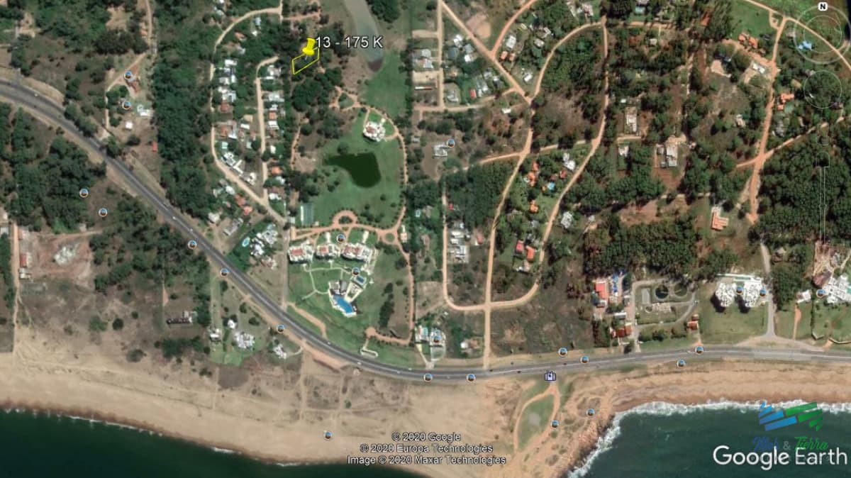 Venta de terreno de 995 m2 en playa Mansa pada 2 punra del este