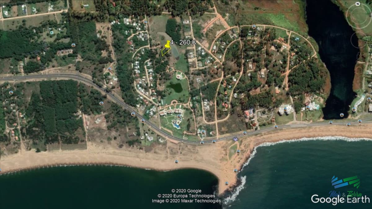Venta de terreno  m2 en playa Mansa Punta del Este