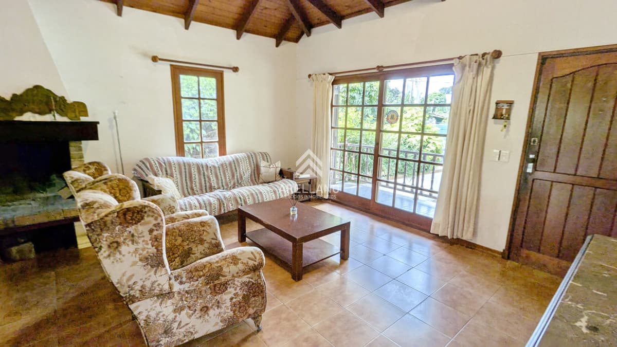 Casa ID.5240 - Venta de casa 3 dormitorios en barrio cantegril Punta del este